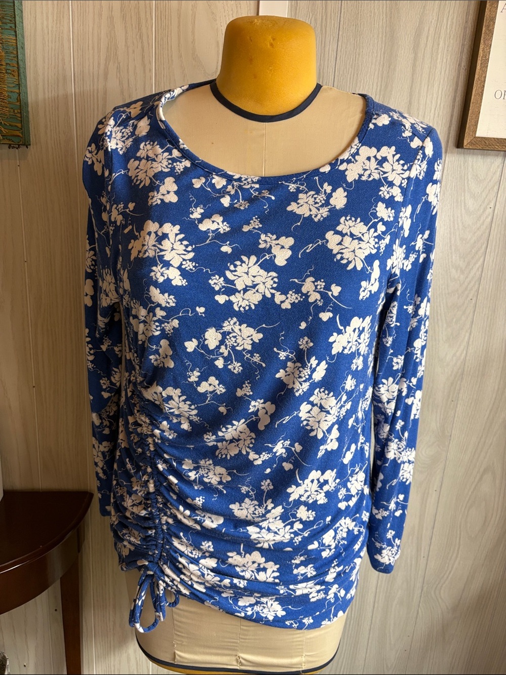 Lane Bryant Blue Floral Side-Ruched Long Sleeve Top